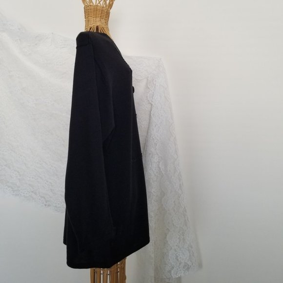 Black Blouse with Beaded Design Lightweight Acrylic Plus 3X - Picture 6 of 13